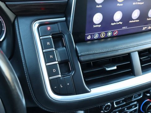 Used 2021 Chevrolet Tahoe Z71 w/ Z71 Signature Package image 11