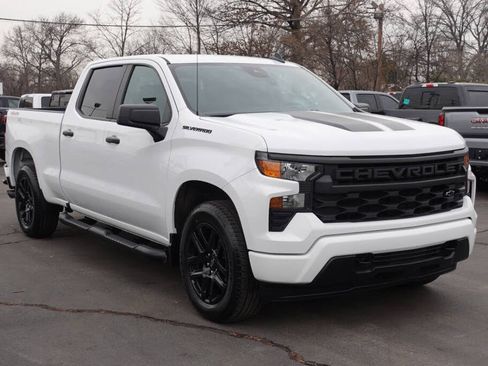 Used 2023 Chevrolet Silverado 1500 Custom w/ Rally Edition AWD/4WD image 5