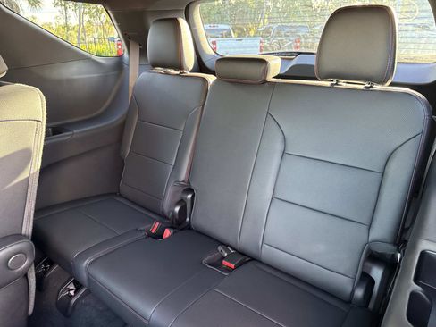 New 2026 Chevrolet Traverse RS image 12