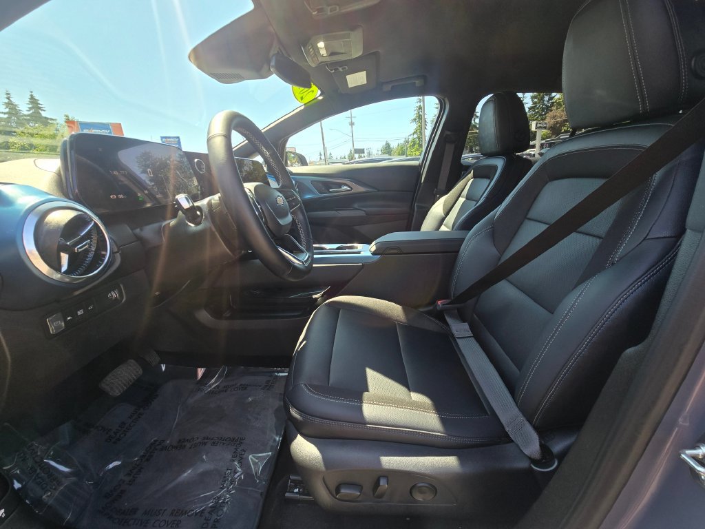 Used 2024 Chevrolet Equinox EV LT AWD/4WD image 21