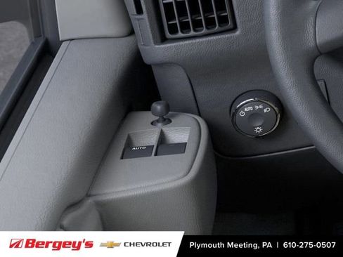 New 2025 Chevrolet Express 2500 Work Van w/ Driver Convenience Package image 28
