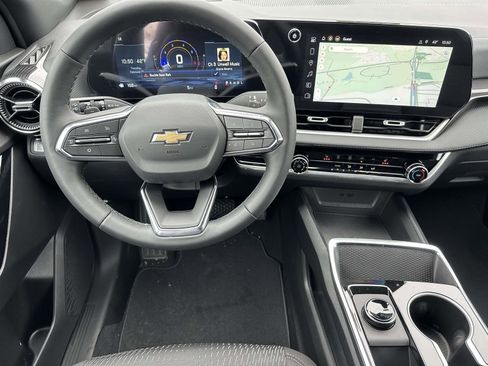 New 2026 Chevrolet Equinox LT image 8