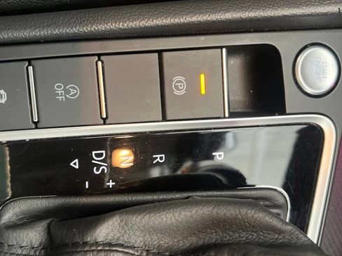 Certified 2020 Volkswagen Jetta SEL FWD image 40