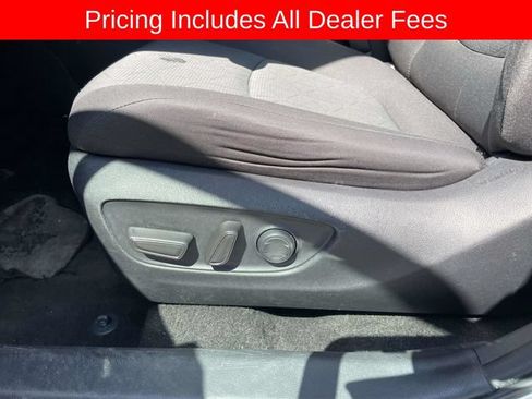 Used 2024 Toyota RAV4 XLE w/ Convenience Package AWD/4WD image 22