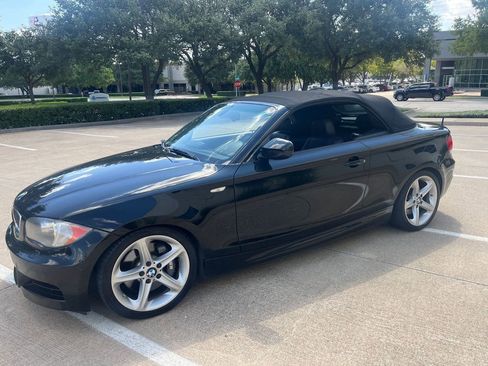 Used 2010 BMW 135i Convertible w/ Premium Pkg image 21