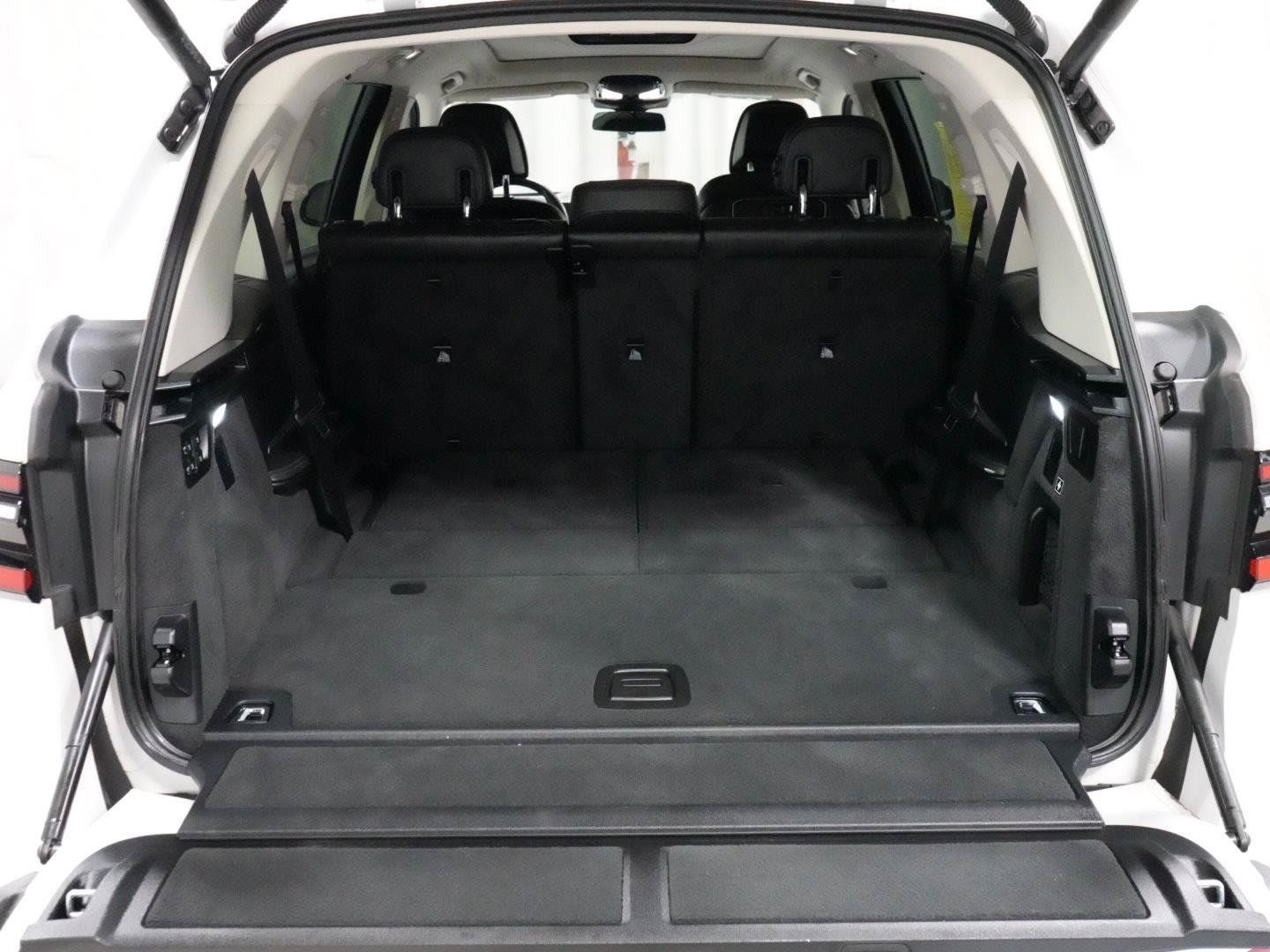 Used 2023 BMW X7 xDrive40i w/ Climate Comfort Package AWD/4WD image 26