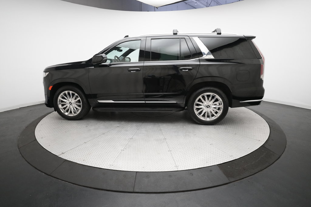 Used 2023 Cadillac Escalade Premium Luxury w/ Performance Package AWD/4WD image 23