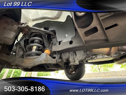 Used 2019 Chevrolet Express 3500 w/ Driver Convenience Package image 77