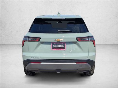 New 2026 Chevrolet Equinox LT image 6