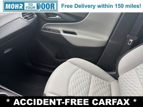 Used 2020 Chevrolet Equinox LS image 24