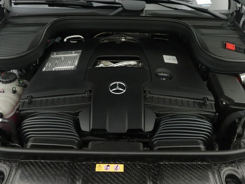 New 2026 Mercedes-Benz GLS 580 4MATIC image 10