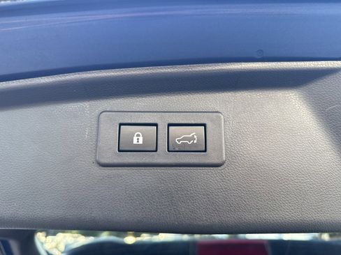 Used 2022 Subaru Outback Premium image 26