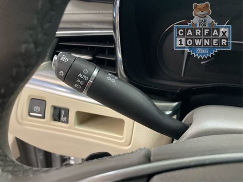 Used 2017 Cadillac XT5 Premium Luxury image 23