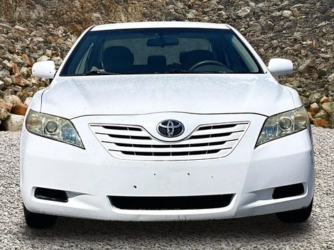 Used 2009 Toyota Camry CE image 3