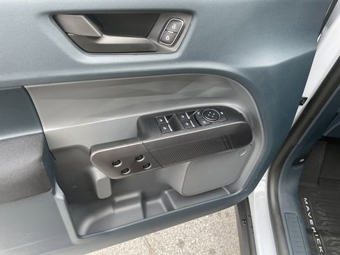 New 2025 Ford Maverick XL w/ Equipment Group 101A image 20