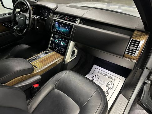 Used 2019 Land Rover Range Rover image 22