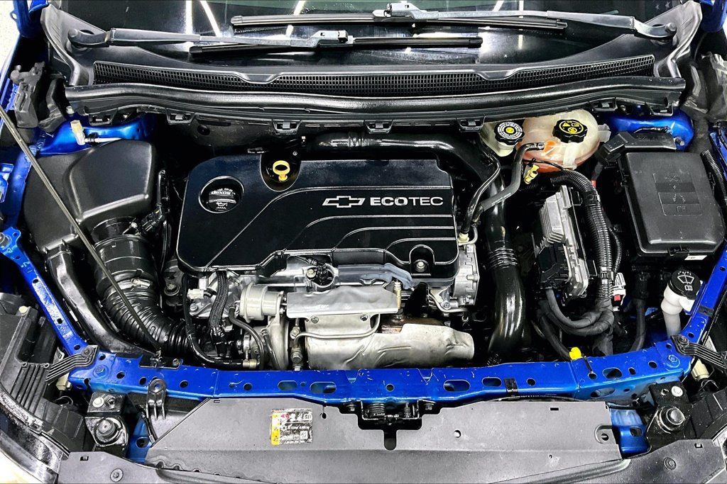 Used 2018 Chevrolet Cruze Premier w/ Enhanced Convenience Package FWD image 30