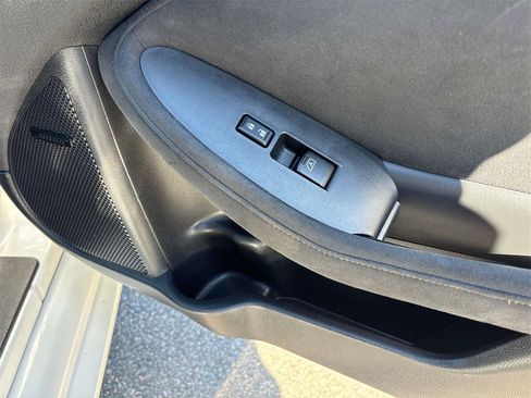 Used 2013 Nissan 370Z Touring w/ Sport Pkg image 13