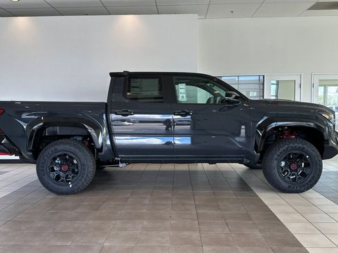 New 2026 Toyota Tacoma TRD Pro AWD/4WD image 4