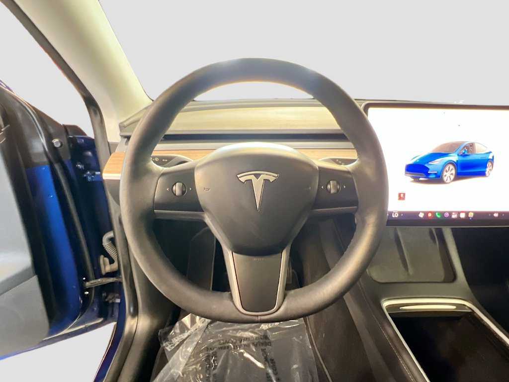 Used 2022 Tesla Model Y Long Range AWD/4WD image 10
