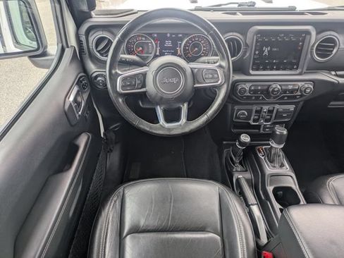 Used 2020 Jeep Gladiator Overland AWD/4WD image 19