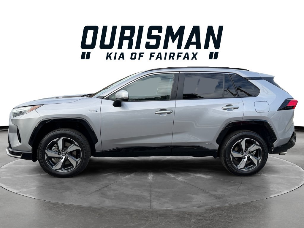 Used 2024 Toyota RAV4 SE w/ Weather & Moonroof Package AWD/4WD image 3