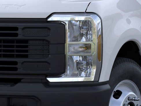 New 2026 Ford F350 XL RWD image 18