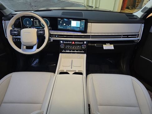 New 2025 Hyundai Santa Fe Calligraphy image 17