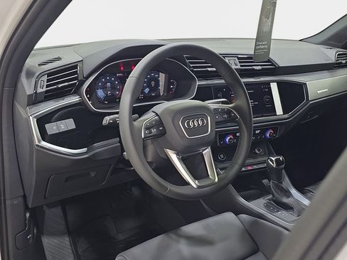 Used 2025 Audi Q3 2.0T Premium w/ Convenience Package AWD/4WD image 16