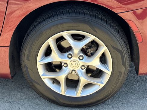 Used 2020 Chrysler Pacifica Limited image 18