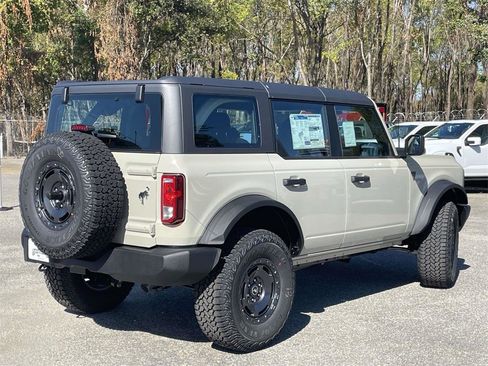 New 2025 Ford Bronco 4-Door w/ Sasquatch Package image 3