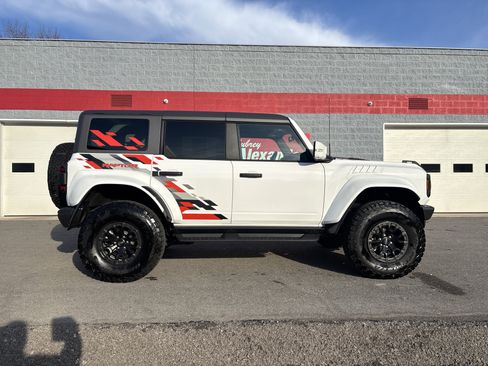 Used 2024 Ford Bronco Raptor AWD/4WD image 2