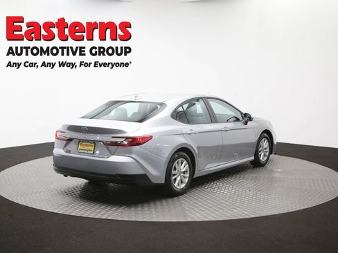 Used 2025 Toyota Camry LE w/ Convenience Package FWD image 41