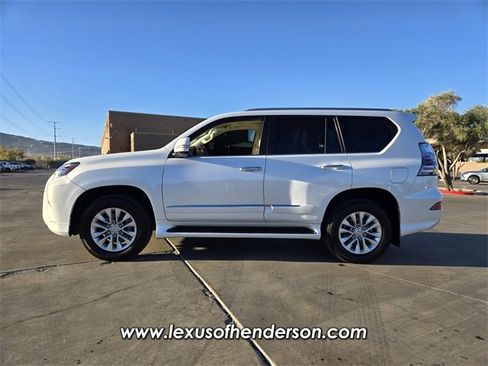Certified 2019 Lexus GX 460 image 3