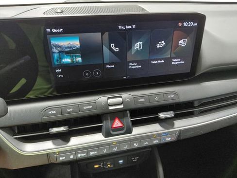 Used 2025 Kia K4 FWD image 25