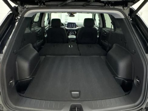 Used 2025 Chevrolet Blazer LT w/ Convenience Package FWD image 7