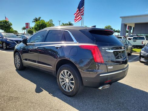 Used 2018 Cadillac XT5 Luxury w/ Driver Awareness Package image 6