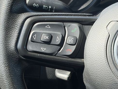 Used 2025 Jeep Wrangler Unlimited Sport AWD/4WD image 17