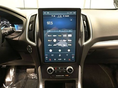 Used 2024 Ford Edge Titanium AWD/4WD image 31