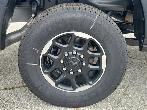 New 2026 RAM 2500 Laramie AWD/4WD image 5