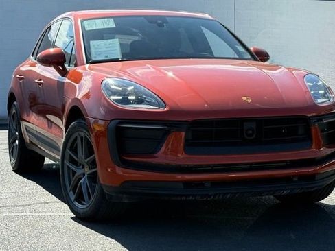 Used 2023 Porsche Macan AWD/4WD image 7