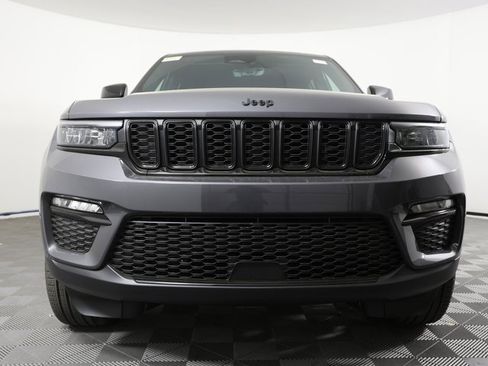 New 2025 Jeep Grand Cherokee Limited w/ Black Appearance Package image 2