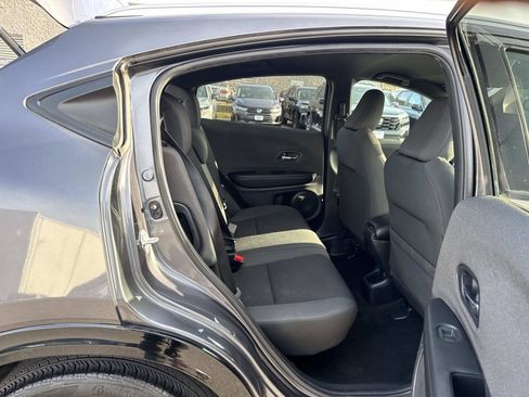 Used 2022 Honda HR-V Sport image 15
