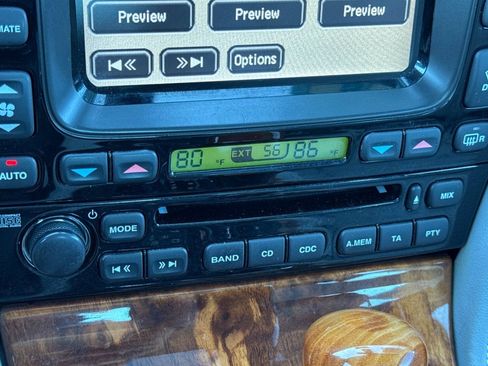 Used 2008 Jaguar XJ8 image 20