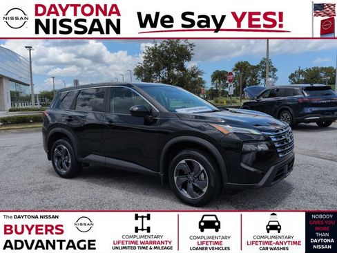 Used 2026 Nissan Rogue SV FWD image 1