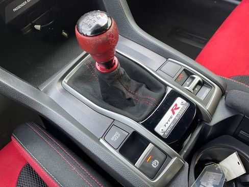 Certified 2021 Honda Civic Type R image 29