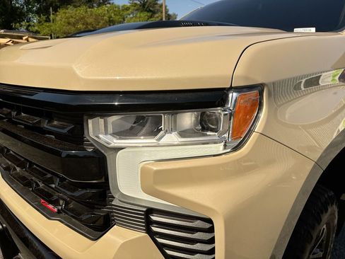 Used 2023 Chevrolet Silverado 1500 LT Trail Boss w/ Protection Package AWD/4WD image 10