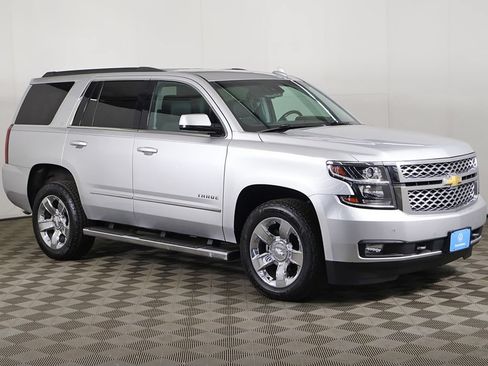 Used 2017 Chevrolet Tahoe LT w/ LT Signature Package AWD/4WD image 2
