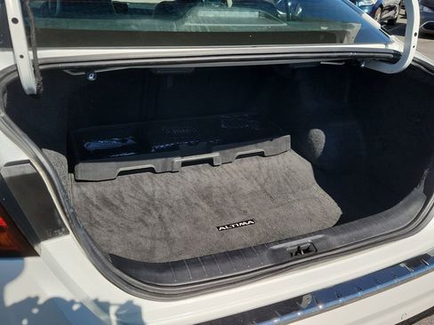 Used 2023 Nissan Altima 2.5 SR image 12