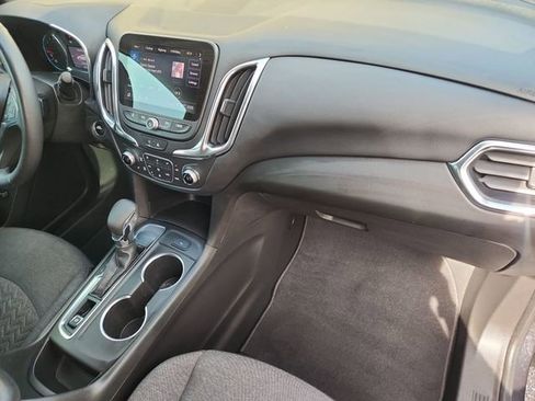 Used 2022 Chevrolet Equinox LT FWD image 27